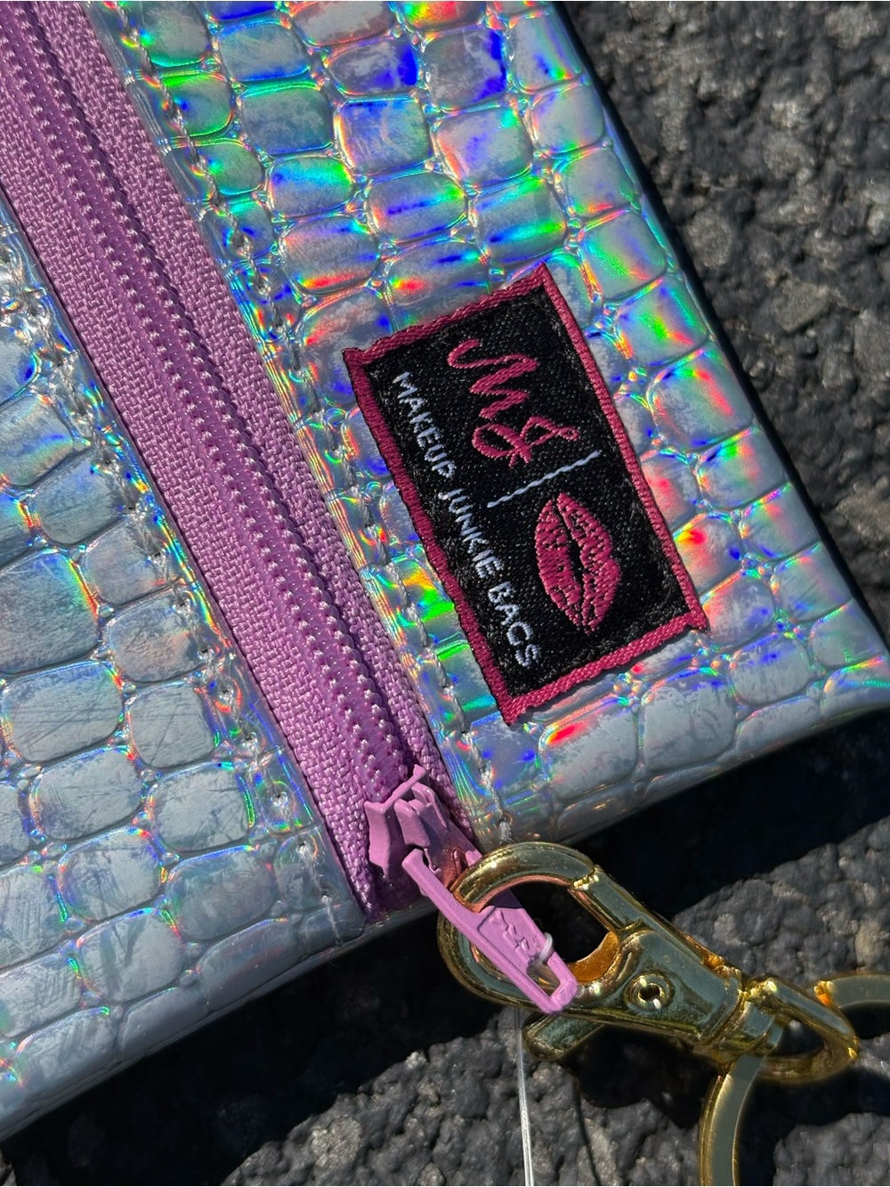 Makeup Junkie Iridescent Croc-Texture Coin Pouch with Pink Zipper - Picture 3 of 4